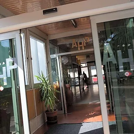 Auto Park Hotel 3*