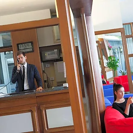 Hotel Auto Park 3*