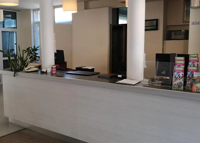 Auto Park Ξενοδοχείο Φλωρεντία