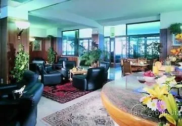 Auto Park 3* Florencia