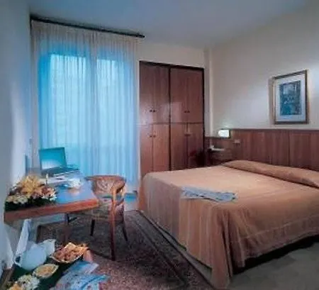 Hotel Auto Park Florencia