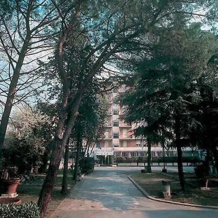 Auto Park Hotel 3*
