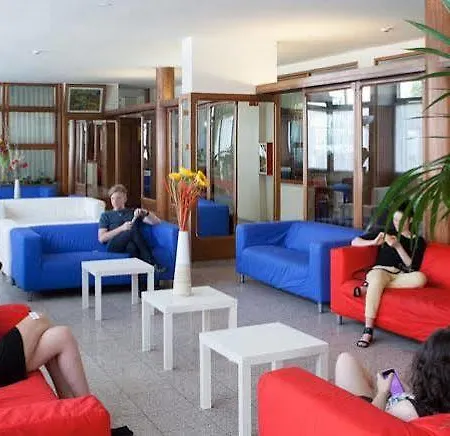 Auto Park Hotel 3*