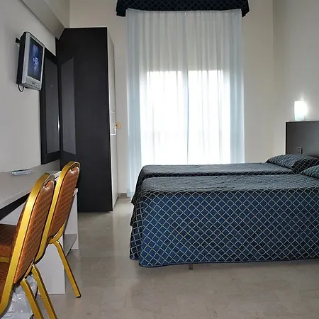 Ξενοδοχείο Auto Park 3*